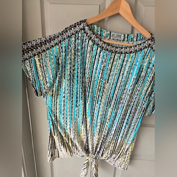 JM Collection Tunic Blouse Women 1X Blue White Tie Front Stretchy Colorful - Picture 10 of 14